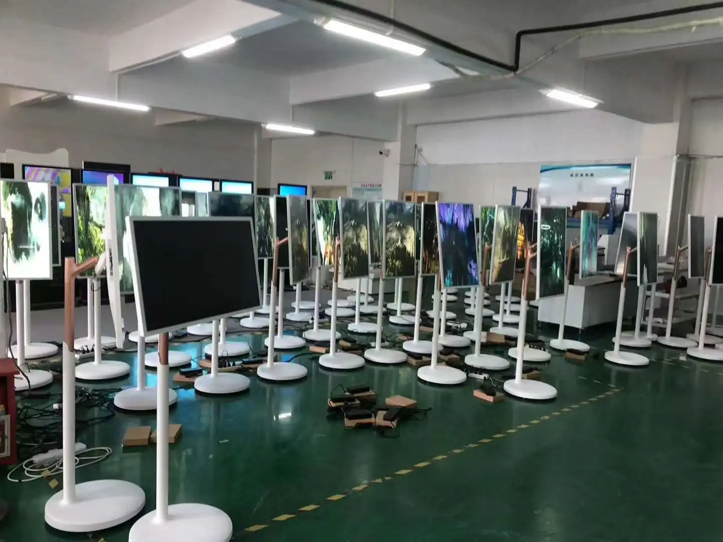 TV Portabel Layar Sentuh 32 In - Yoga Fitness Video ulasan dan harga
